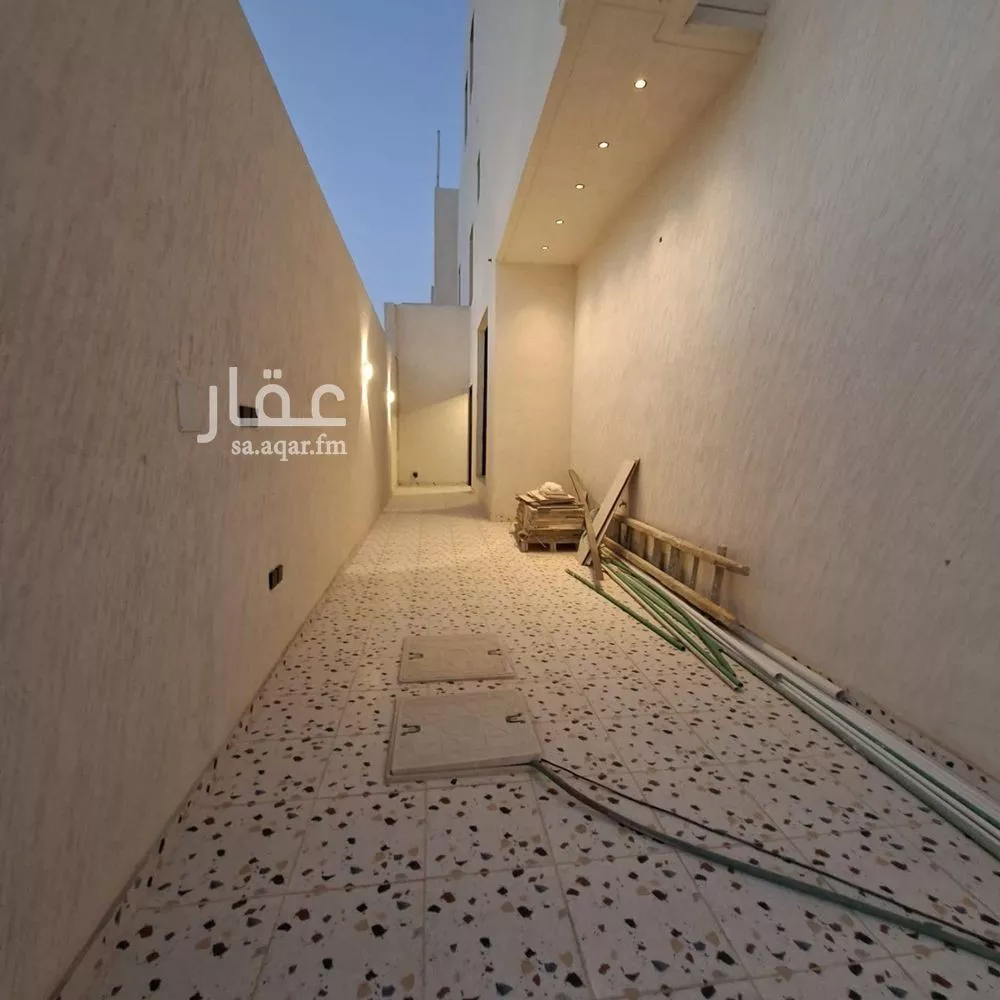 4 bedroom floor in Ash Sharq 13