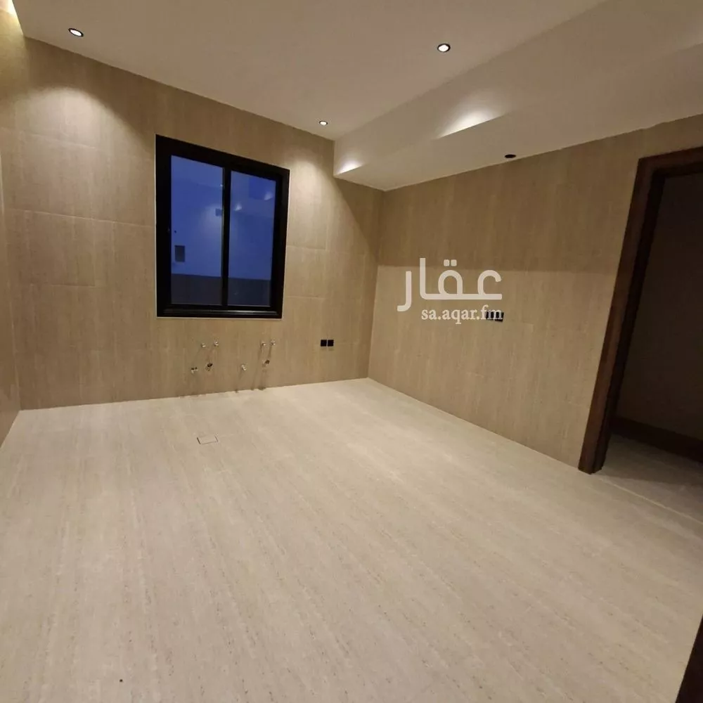 4 bedroom floor in Ash Sharq 5