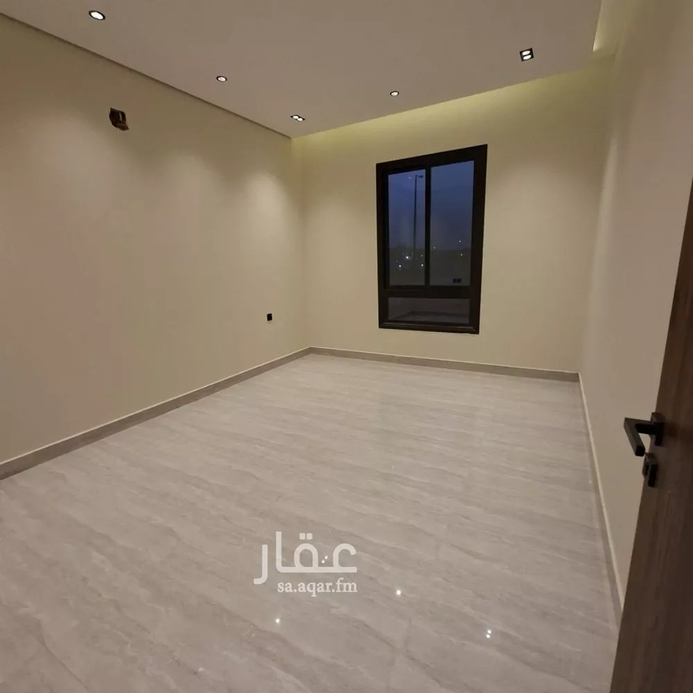 4 bedroom floor in Ash Sharq 7