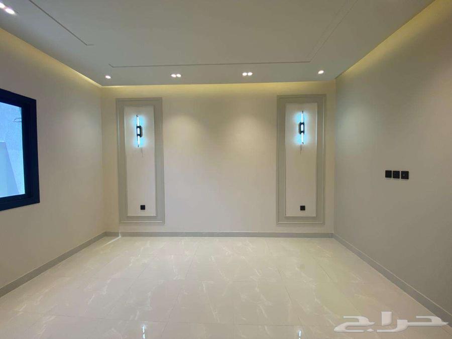 شقة 4 غرف في ولي العهد 8