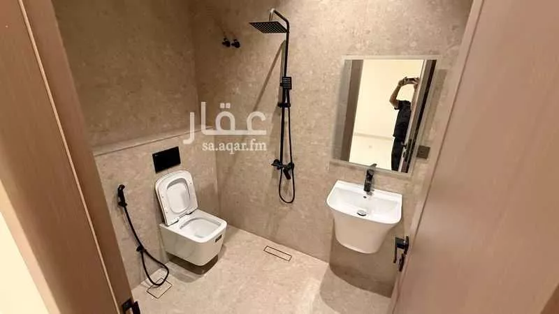 6 bedroom apartment in Al Narjis 12