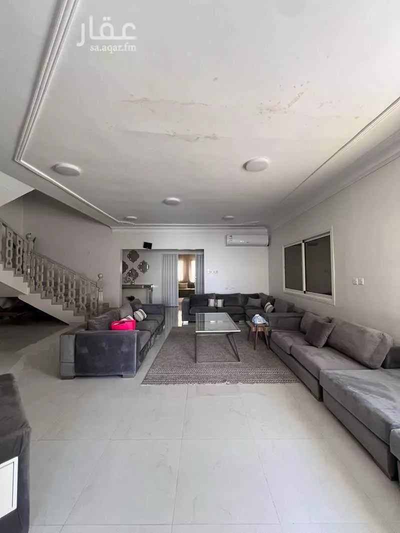 5 bedroom villa in Shubra 10
