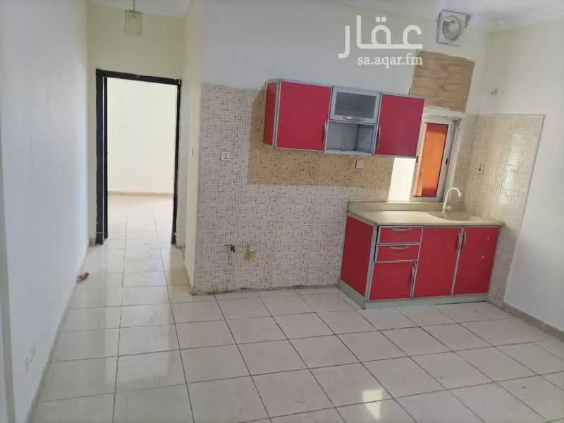 عمارة 325 م² في الثقبة 6