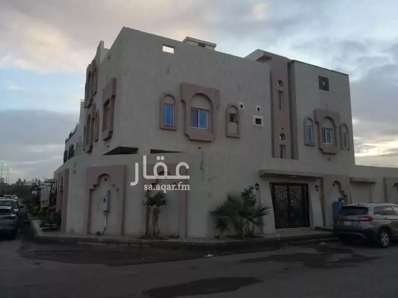 فيلا 7 غرف في نبلاء 7