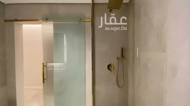 فيلا 5 غرف في المنتزة 8
