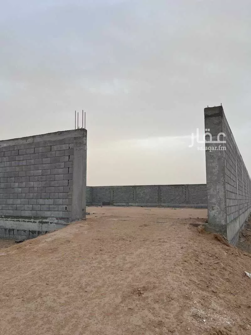 952 sqm land in Ash Sharq 2