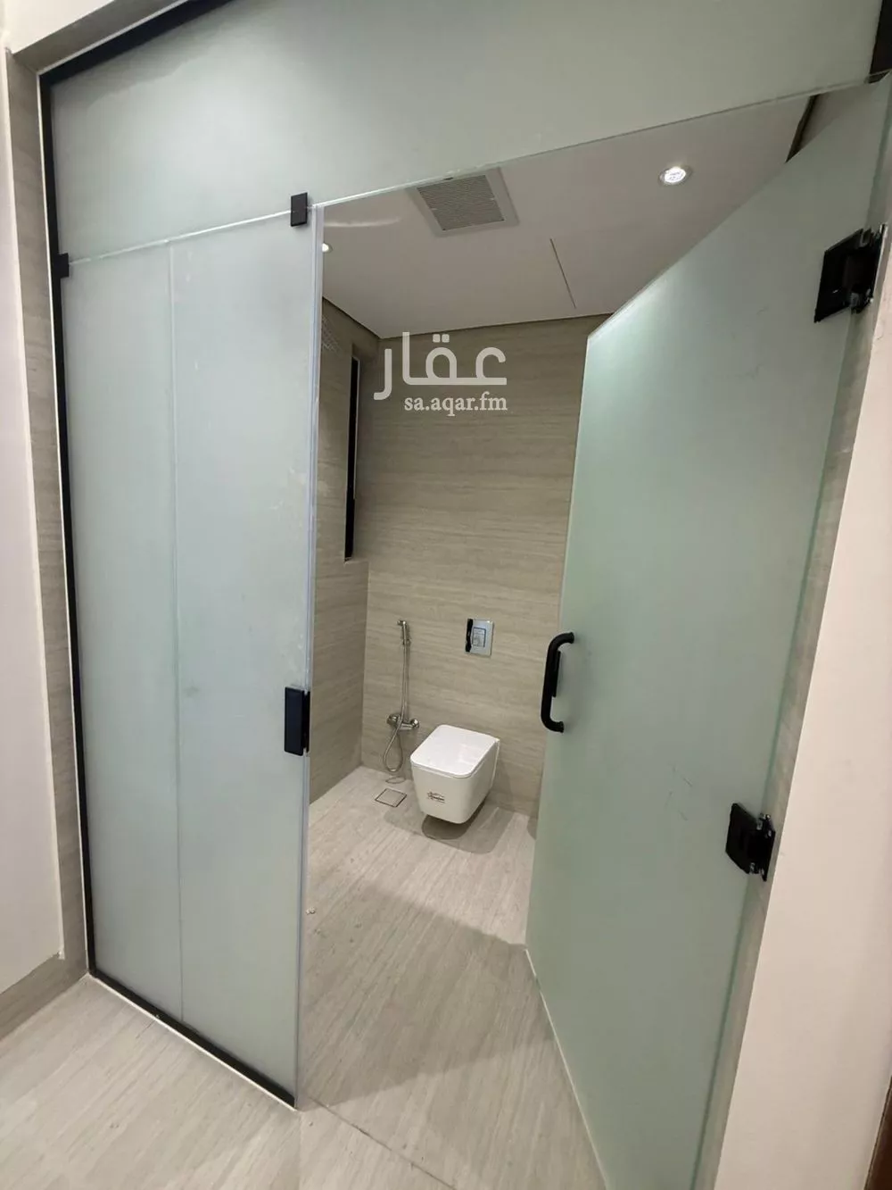6 bedroom villa in Al Mahdiyyah 16
