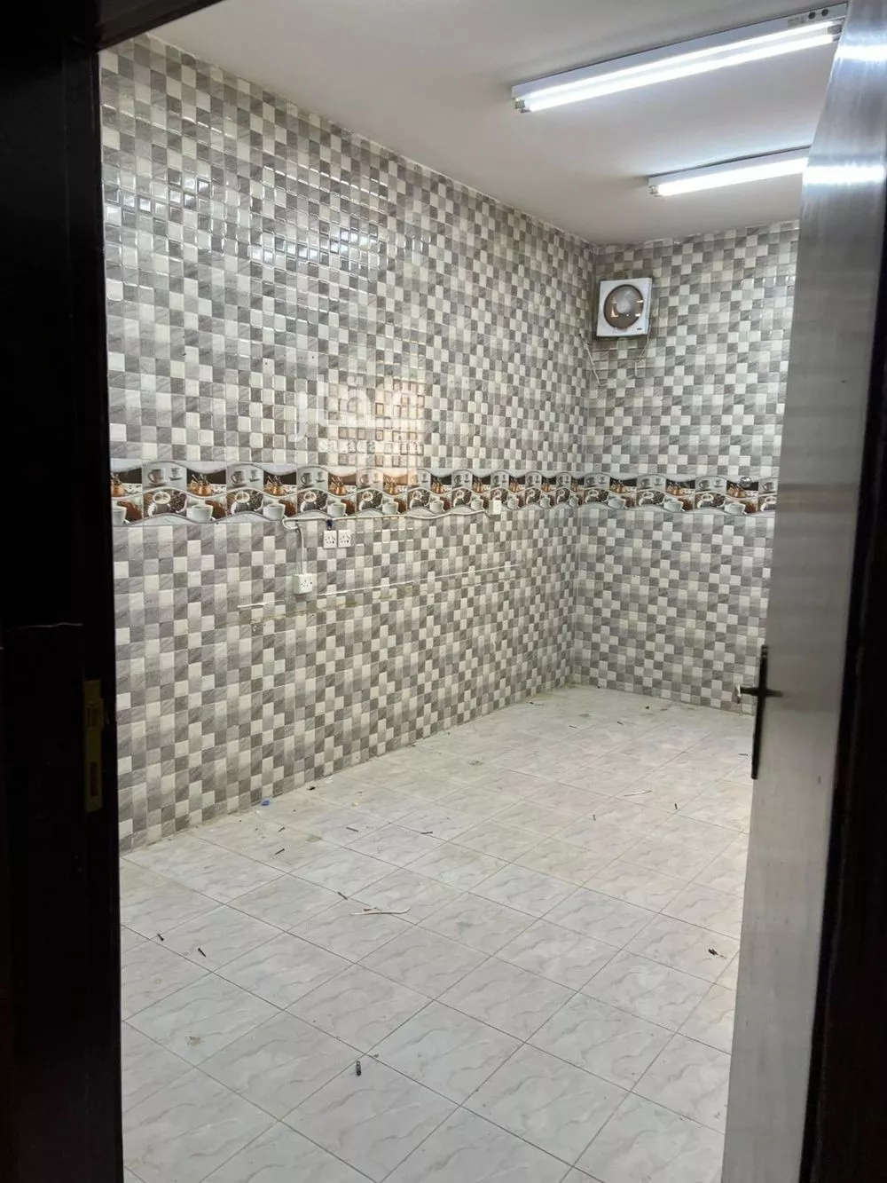 3 bedroom floor in Al Qadisiyah 13