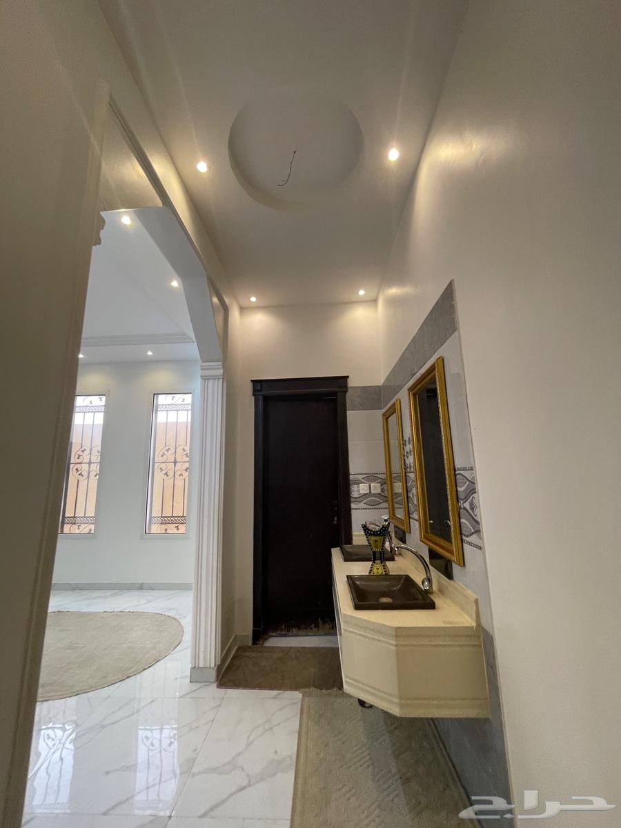 16 bedroom villa in Al Bayan 13