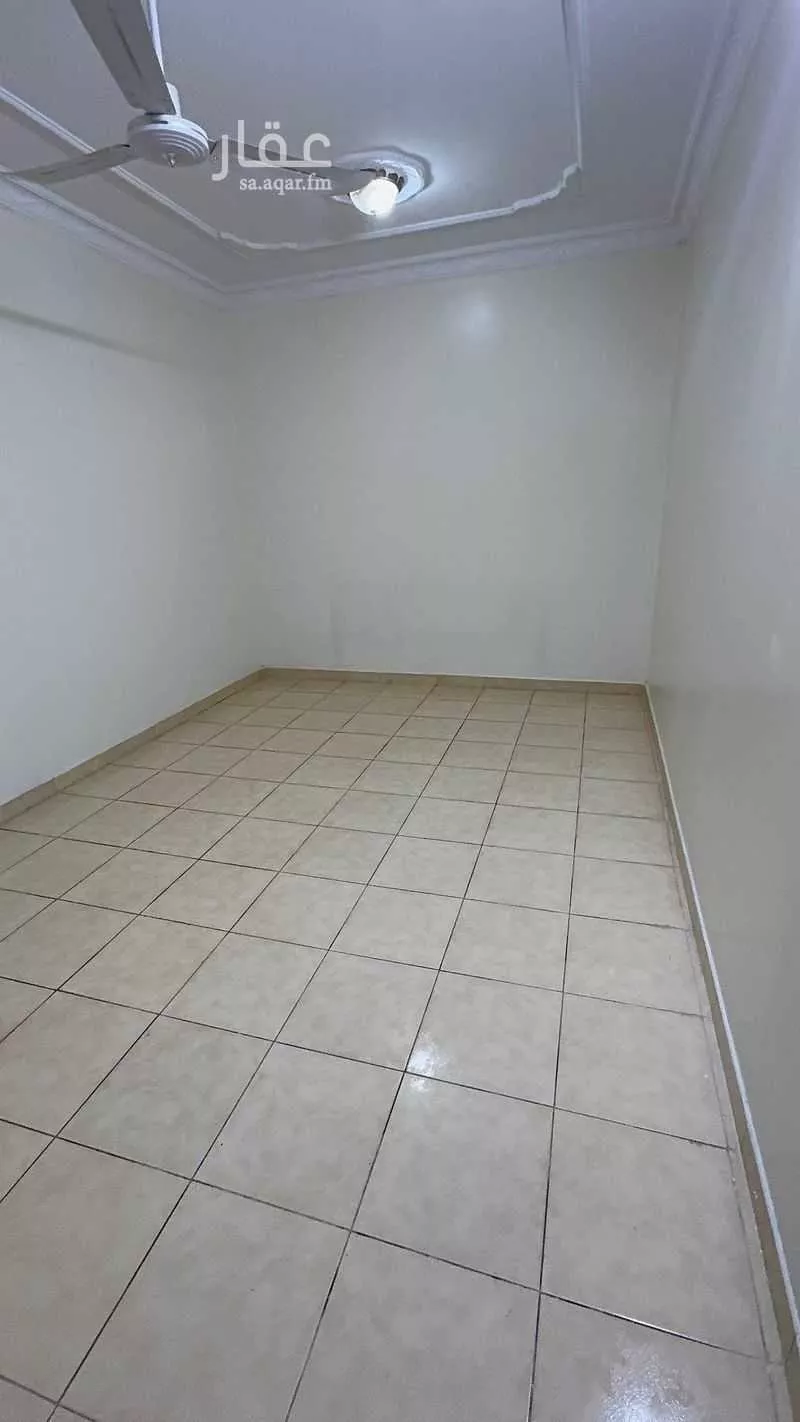 4 bedroom floor in Ad Dar Al Baida 2