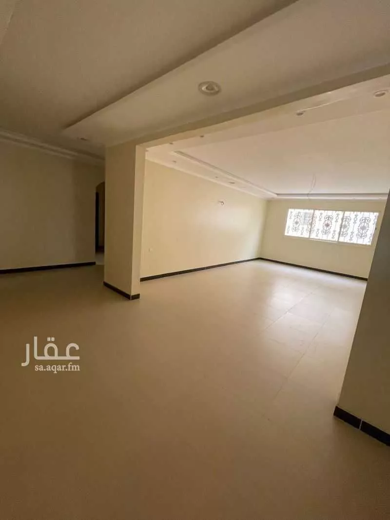 5 bedroom floor in Badr 3