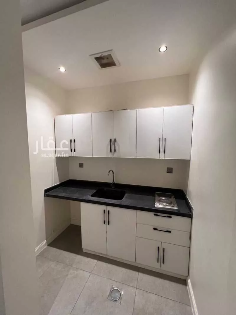 1 bedroom apartment in Al Falah 4