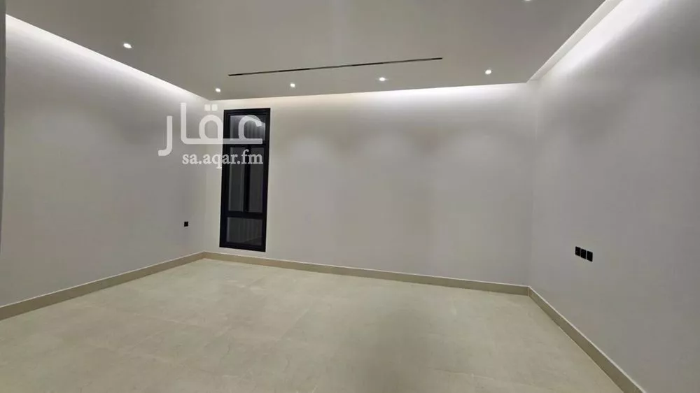 5 bedroom villa in Al Farouq 16