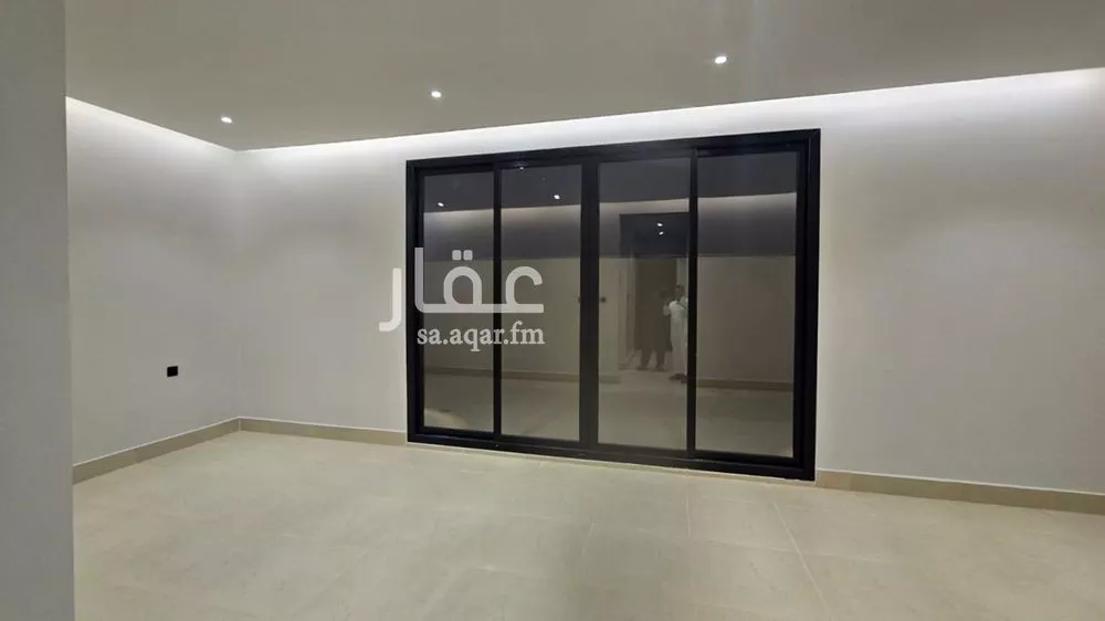 5 bedroom villa in Al Farouq 9