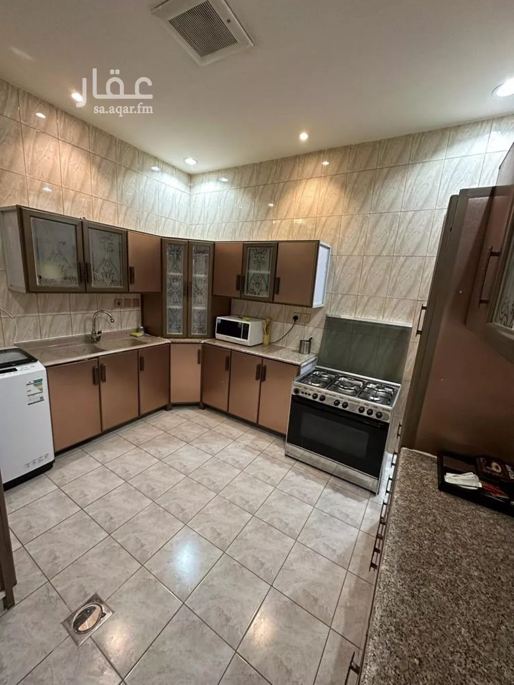 3 bedroom floor in Al Malqa 5