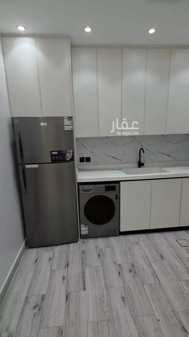 عمارة 600 م² في الريان 2