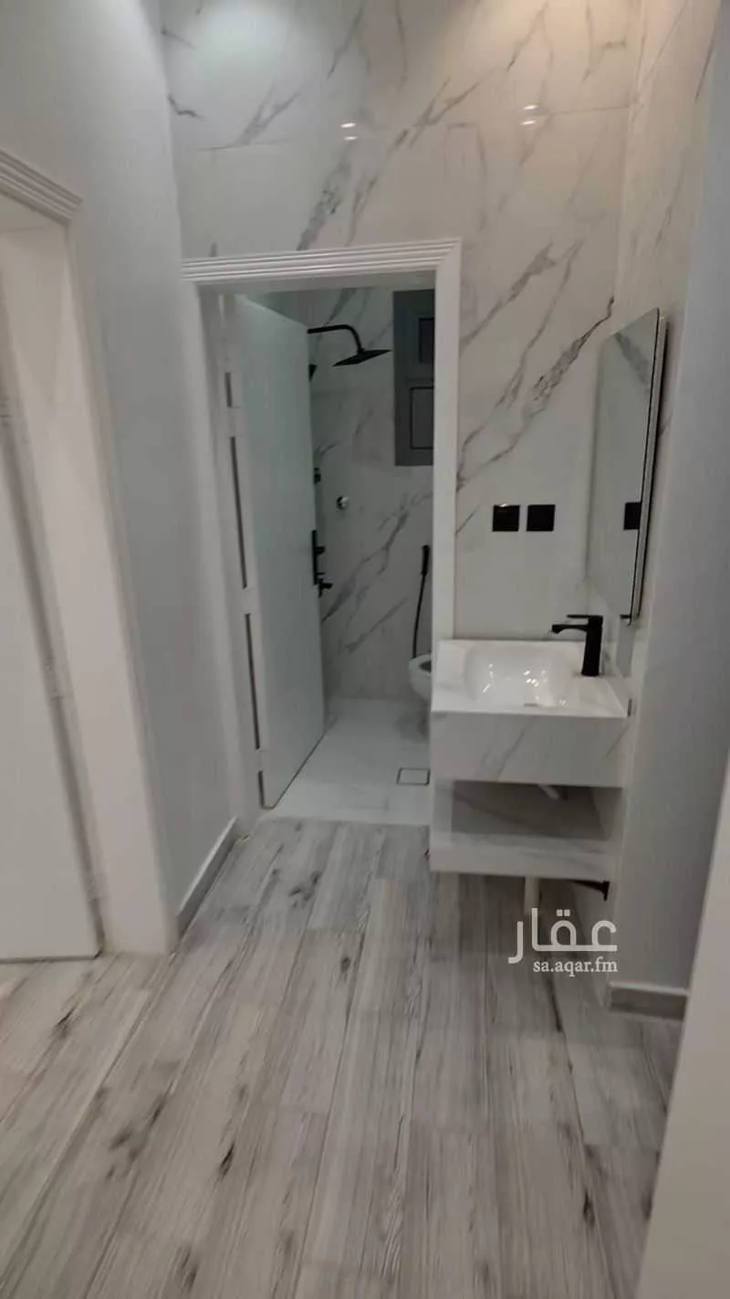عمارة 600 م² في الريان 6