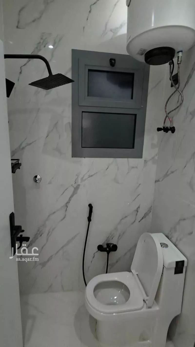 عمارة 600 م² في الريان 8
