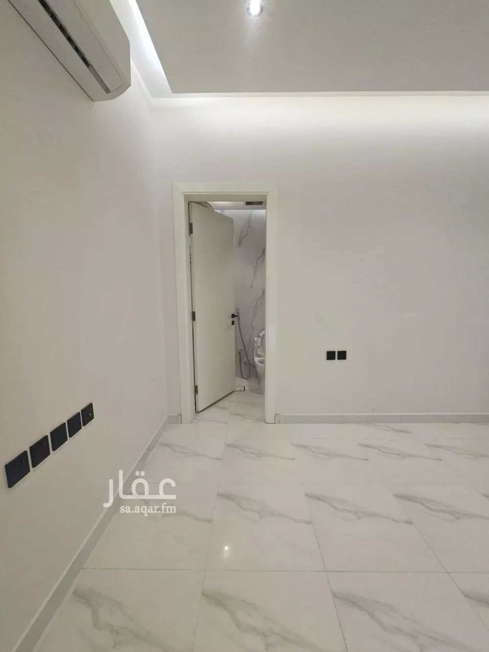 3 bedroom floor in Al Narjis 5