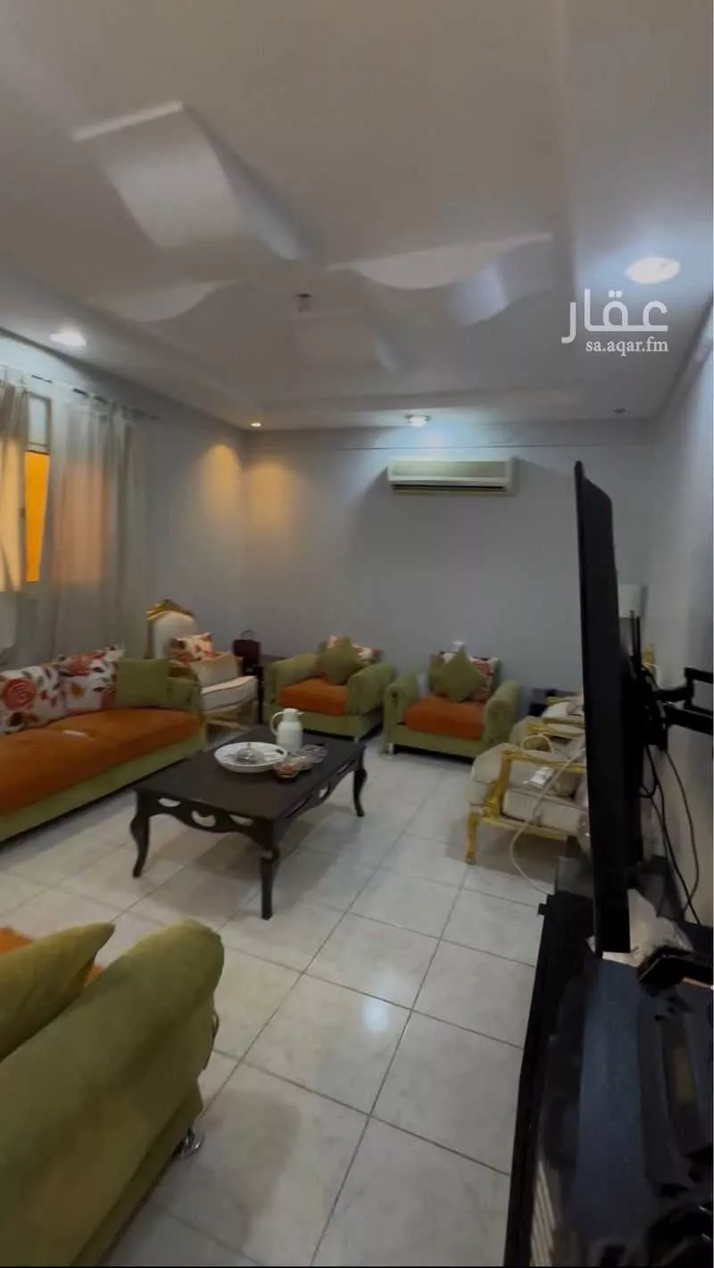 4 bedroom villa in Ishbiliyah 2