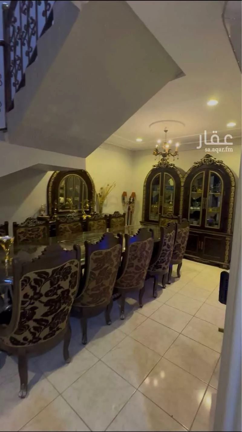 4 bedroom villa in Ishbiliyah 4