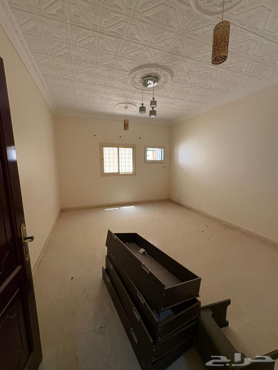 5 bedroom apartment in Al Difa, Madinah 6
