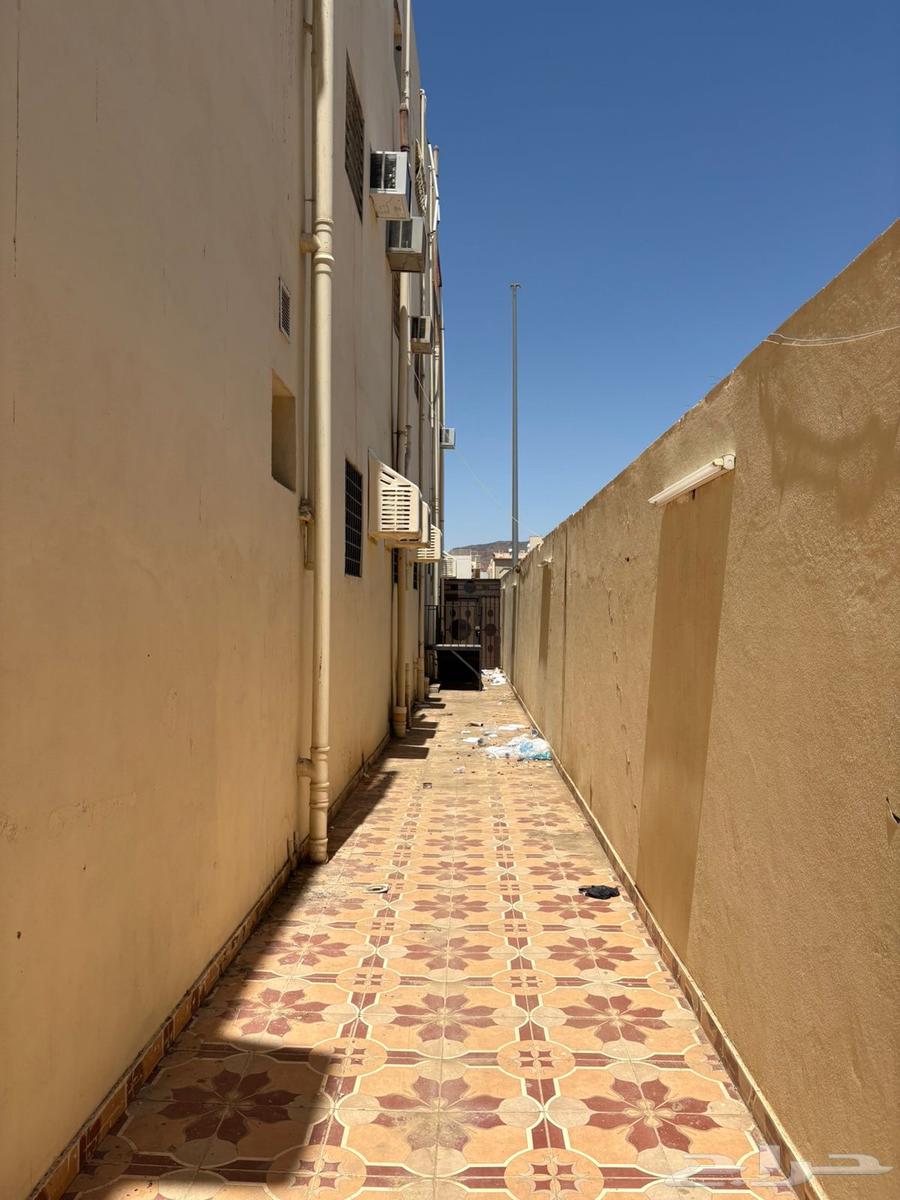 5 bedroom apartment in Al Difa, Madinah 33