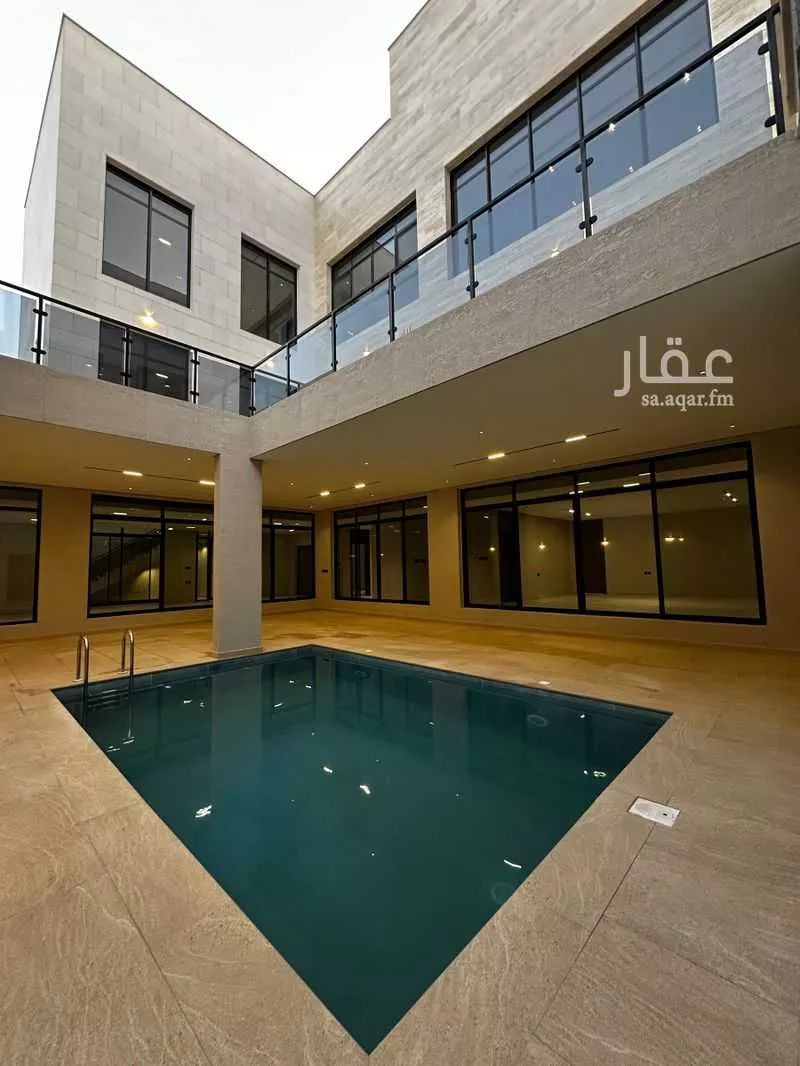 6 bedroom villa in Al Malqa 12