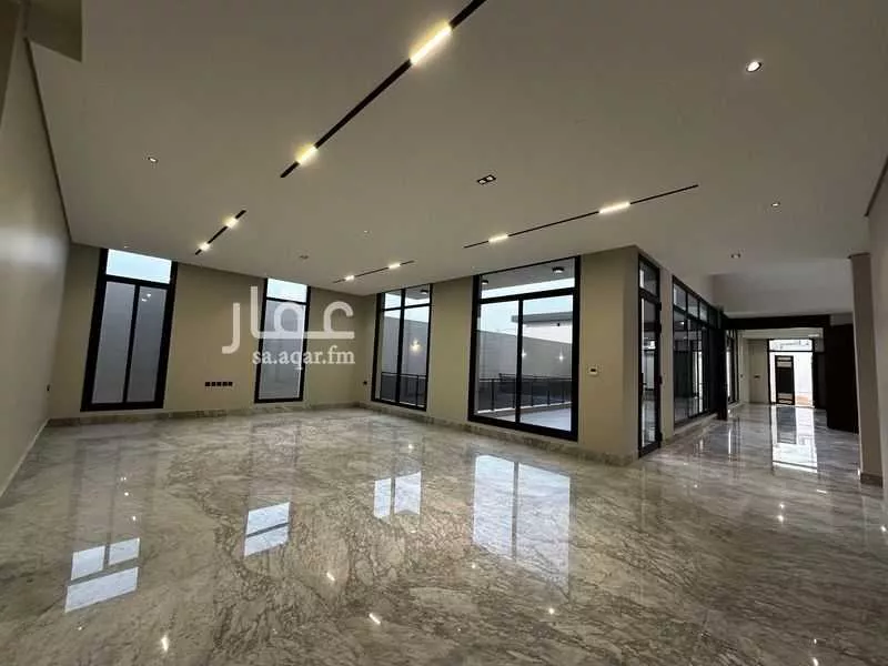 6 bedroom villa in Al Malqa 5