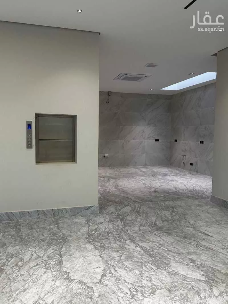 6 bedroom villa in Al Malqa 8