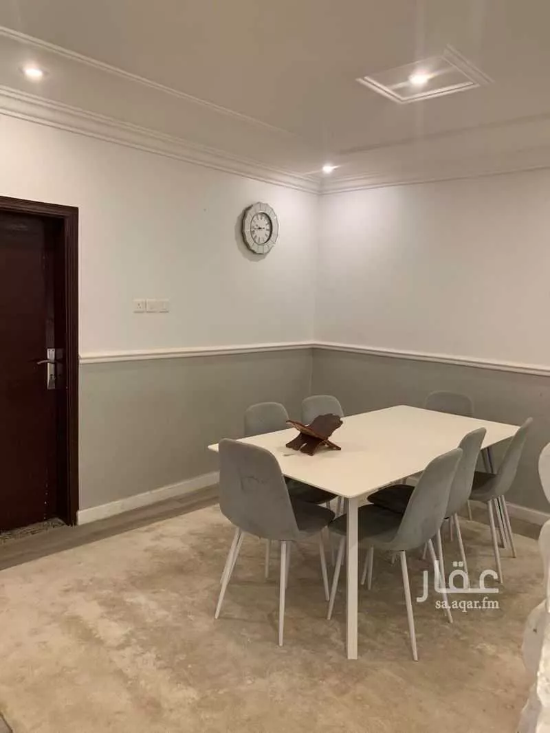 فيلا 7 غرف في هيت 11