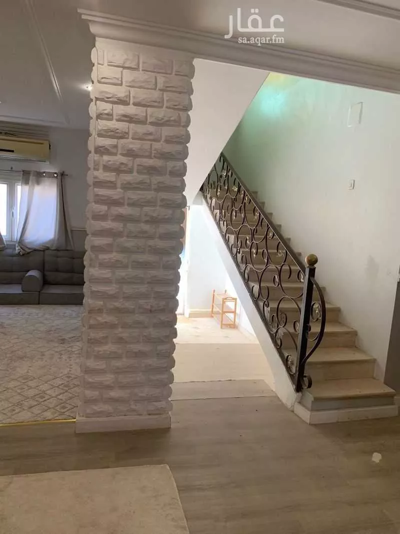 فيلا 7 غرف في هيت 8