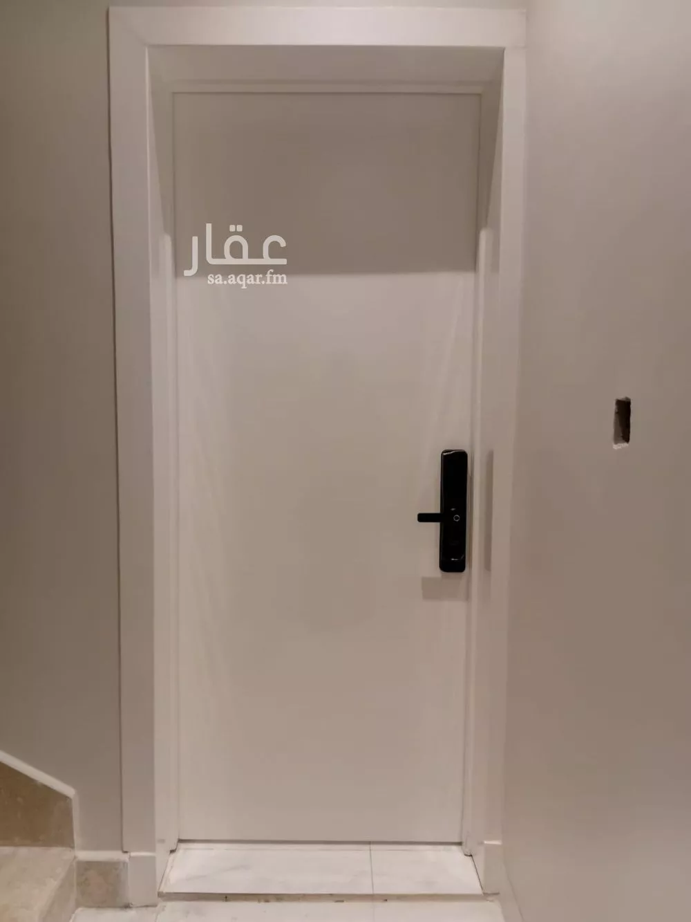 شقة 3 غرف في الرمال 4