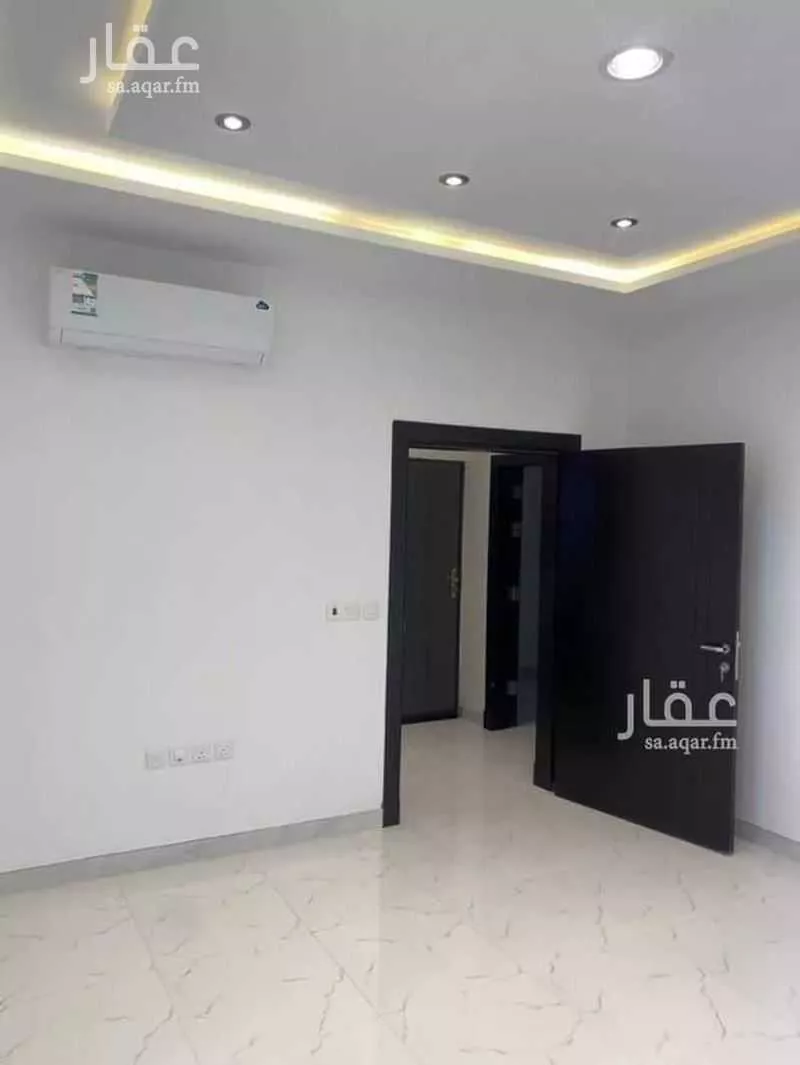 3 bedroom floor in Al Qairawan 4