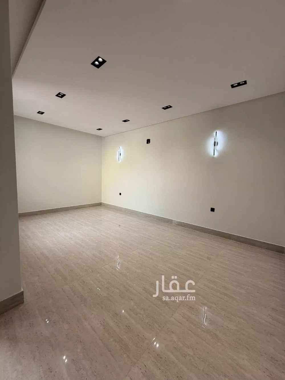 فيلا 8 غرف في طويق 19
