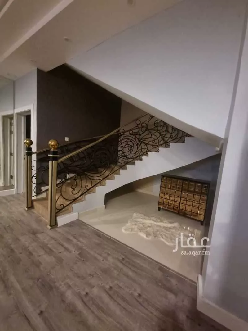 332 sqm land in Al Aridh 4