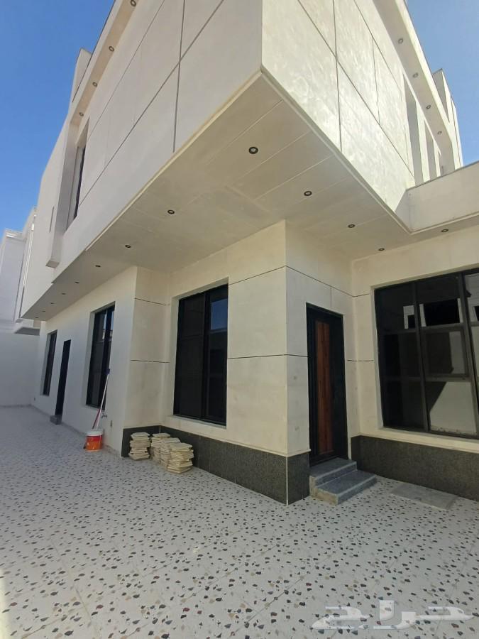 5 bedroom villa in Al Maizilah 2