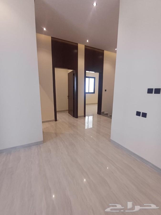 5 bedroom villa in Al Maizilah 7