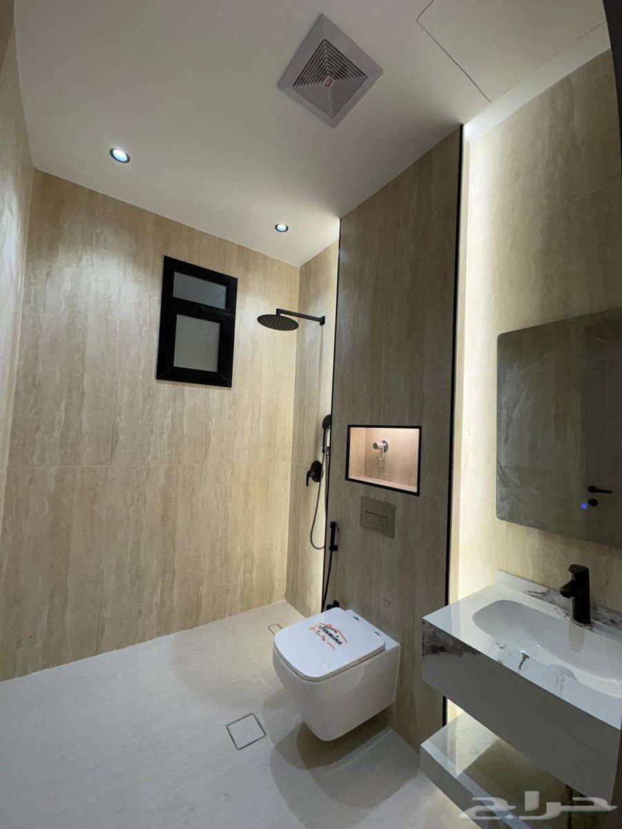 5 bedroom apartment in Al Difa 16