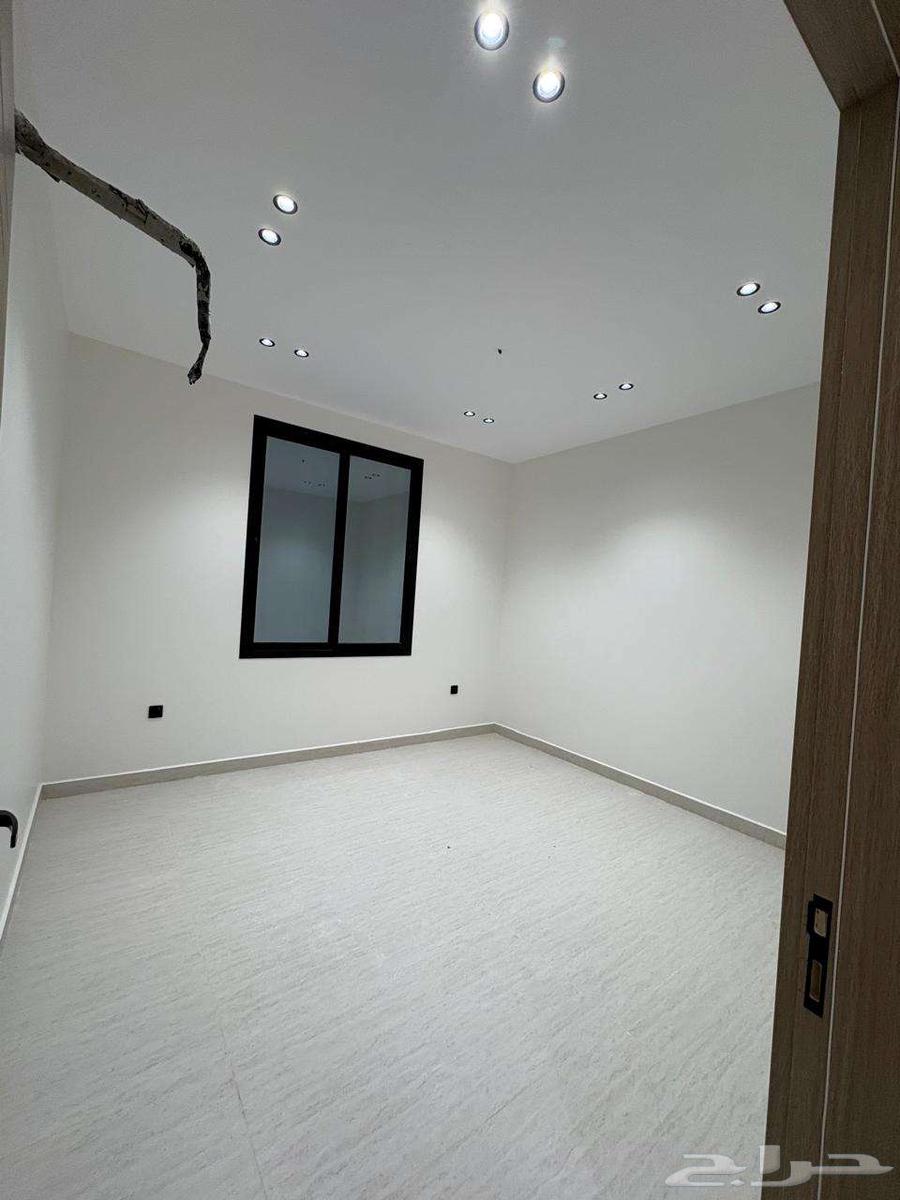 5 bedroom apartment in Al Difa 9