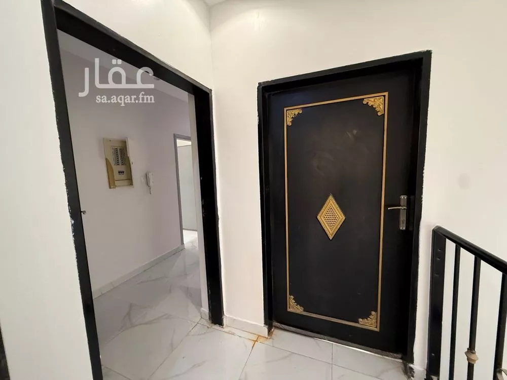 3 bedroom floor in Al Munsiyah 4