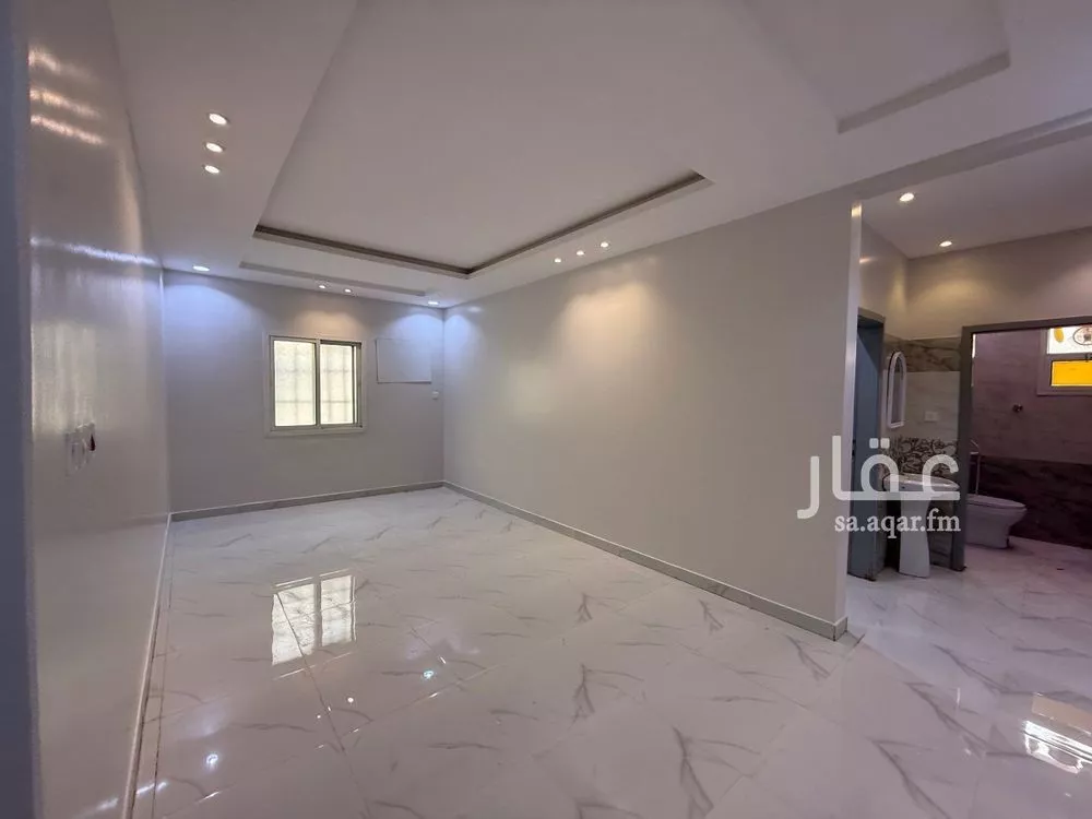 3 bedroom floor in Al Munsiyah 10
