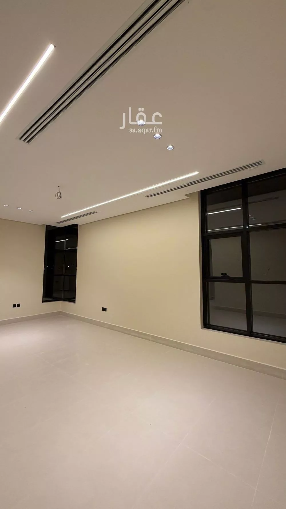 8 bedroom villa in Al Fanar 6