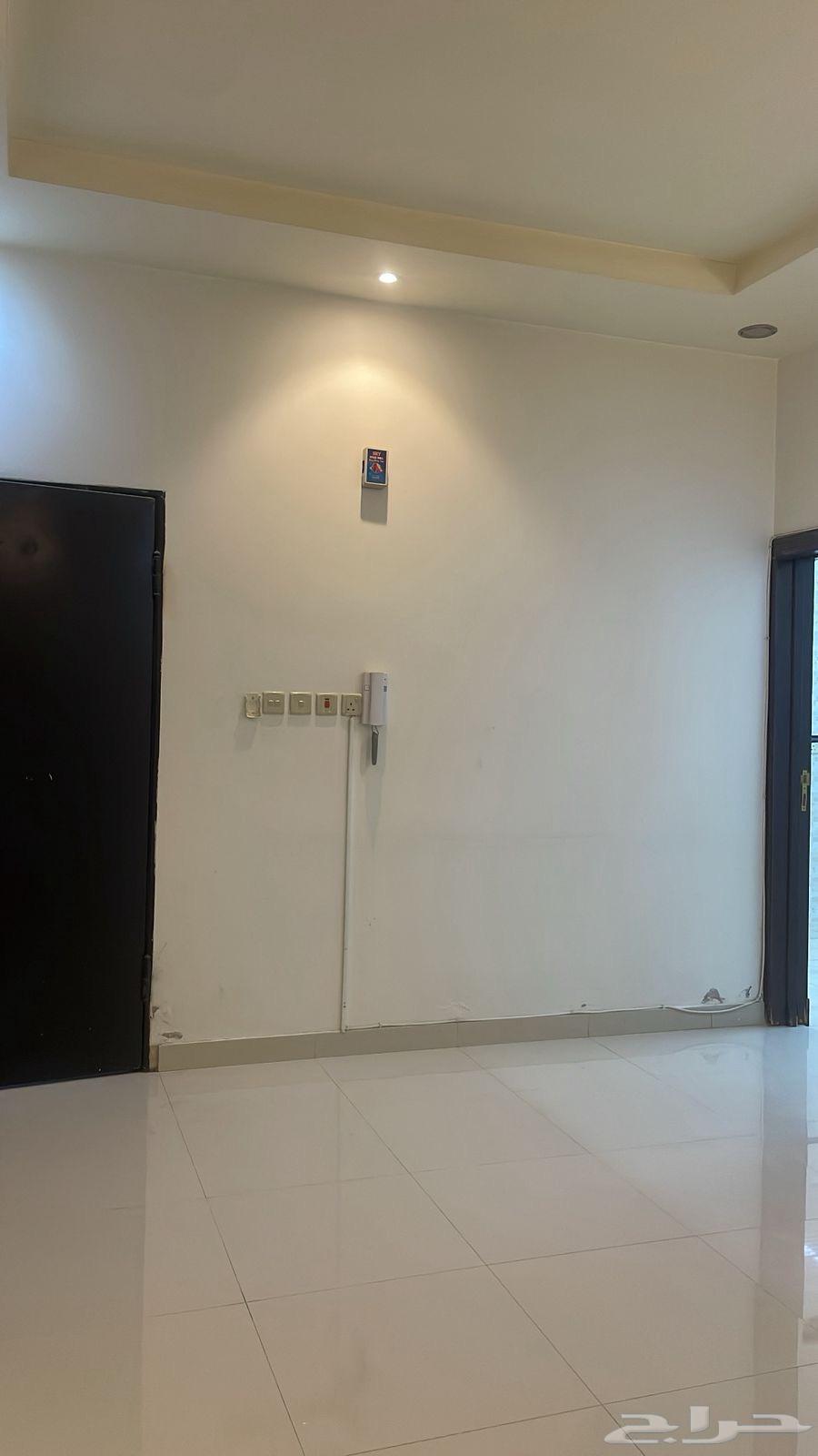 3 bedroom apartment in Al Rimal 8