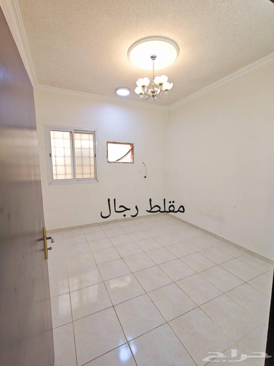 شقة 3 غرف في الرمال 2