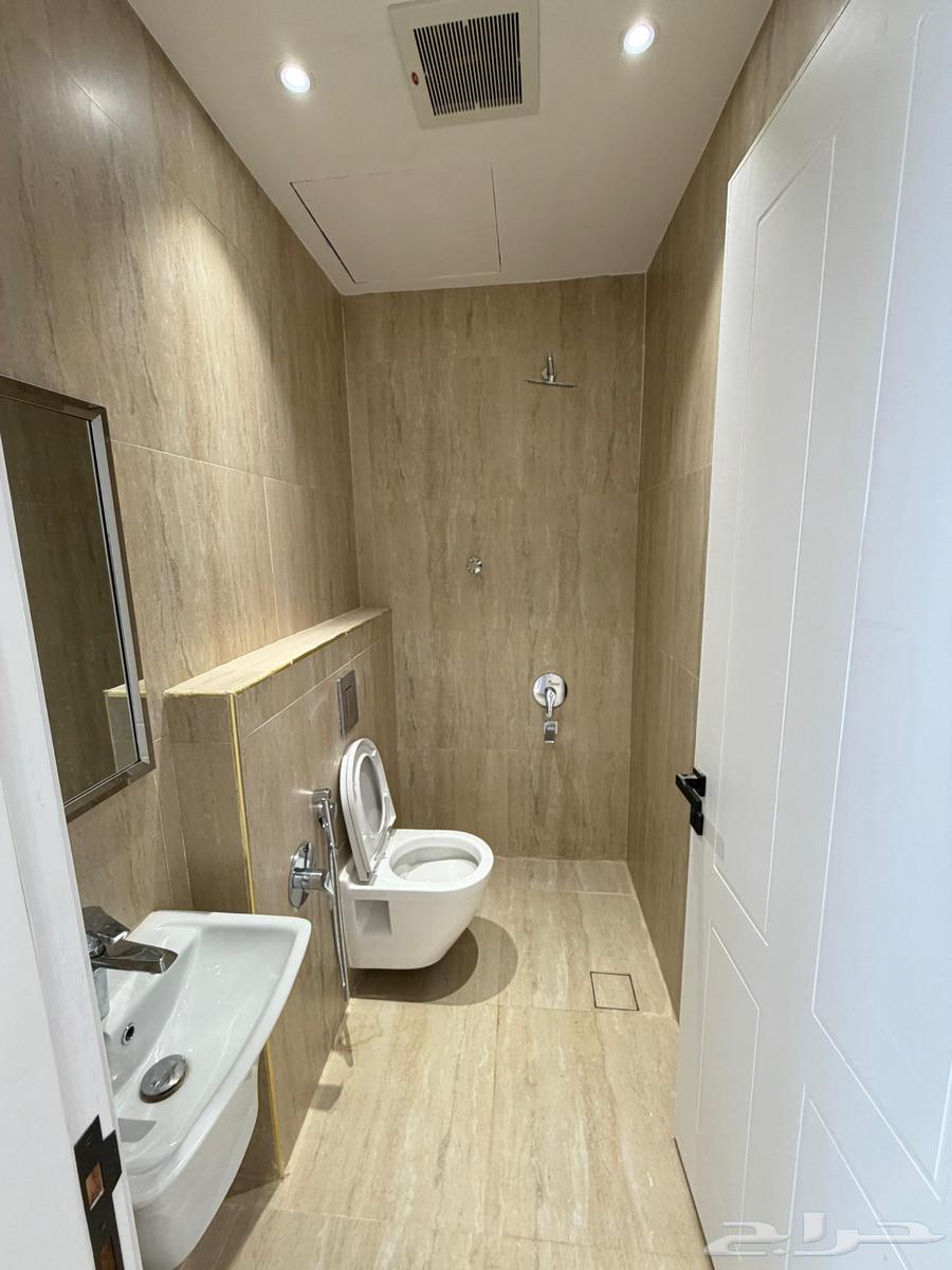 4 bedroom apartment in Al Qadisiyah 9
