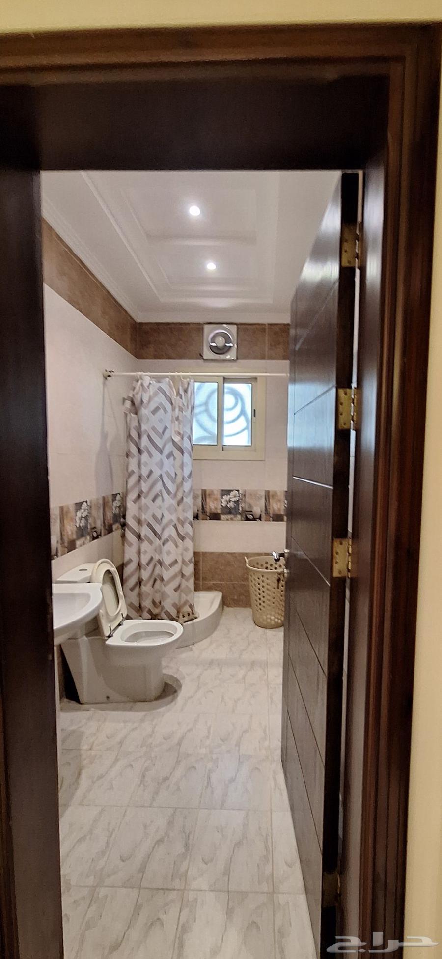7 bedroom apartment in Al Marwa 3