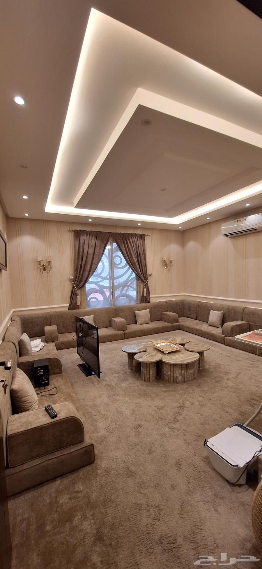 7 bedroom apartment in Al Marwa 8