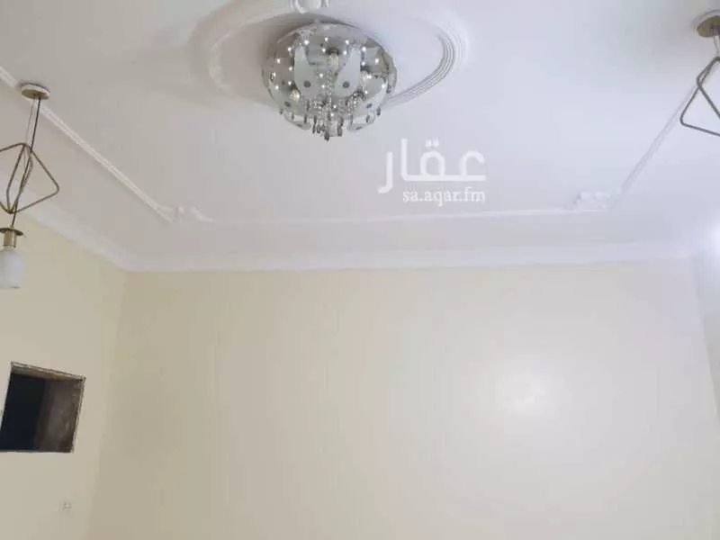 3 bedroom apartment in Al Rabwa 4