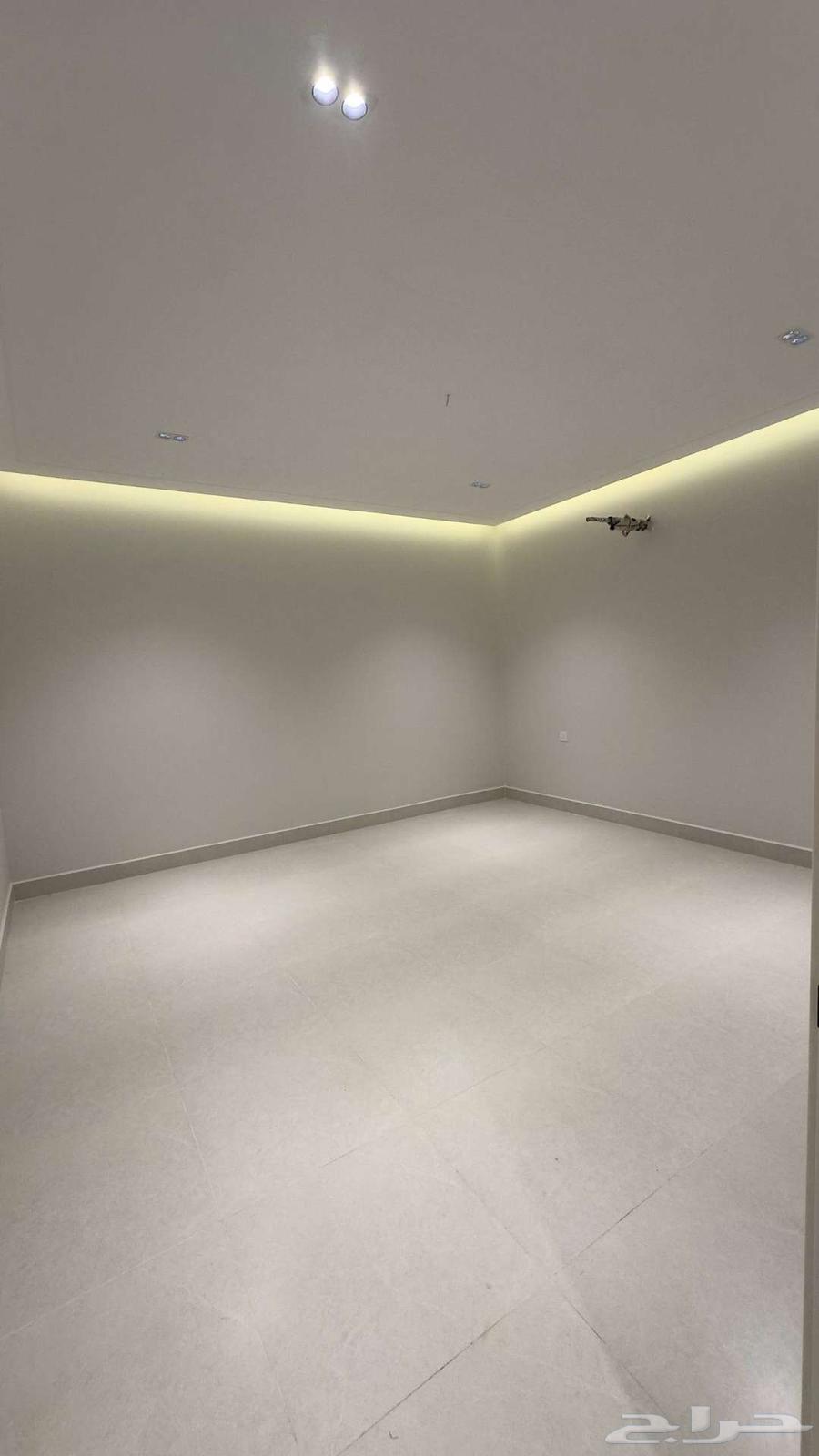 6 bedroom apartment in King Fahd 11